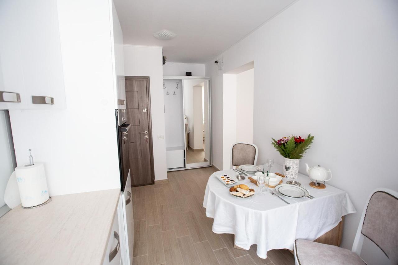 Perfect Apartment Central Brasov Exterior photo